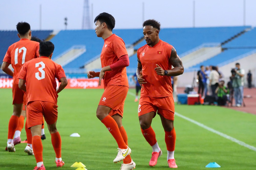 Cập nhật chung kết ASEAN Cup 2026 Việt Nam vs Thái Lan 26/8: Vé chợ đen chạm mốc 16 triệu đồng/cặp - Ảnh 3.