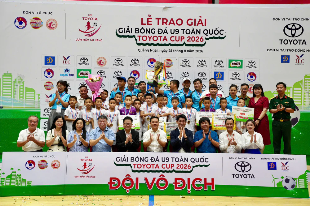 U9 HVL Sơn La vô địch Giải bóng đá U9 toàn quốc Toyota Cup 2026 - Ảnh 2. U9 HVL Sơn La vô địch Giải bóng đá U9 toàn quốc Toyota Cup 2026 - Ảnh 2.