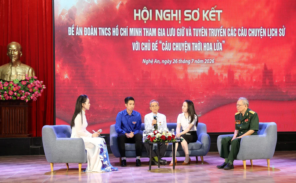 Khi lòng yêu nước được thể hiện bằng hành động của người trẻ - Ảnh 1. Khi lòng yêu nước được thể hiện bằng hành động của người trẻ - Ảnh 1.