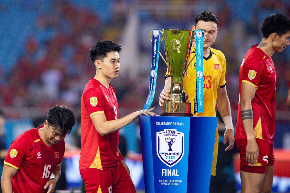 Nhà vô địch và vinh quang đích thực - Ảnh 1.