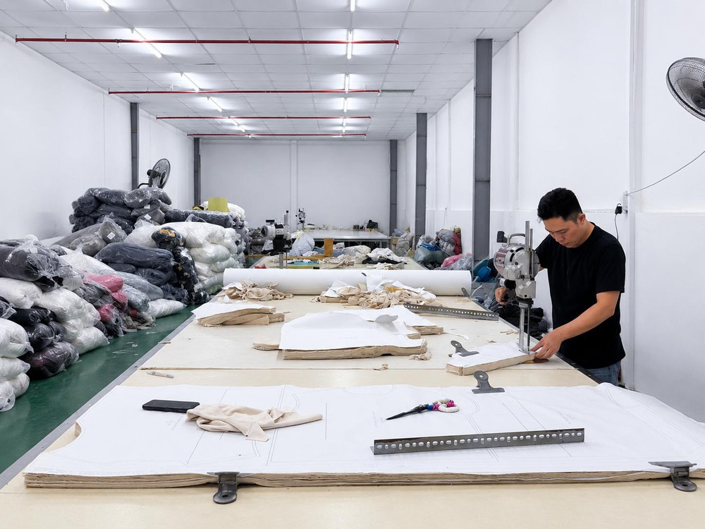 Thời trang Việt và cuộc đua xây dựng chuỗi giá trị khép kín - Ảnh 2. Thời trang Việt và cuộc đua xây dựng chuỗi giá trị khép kín - Ảnh 2.