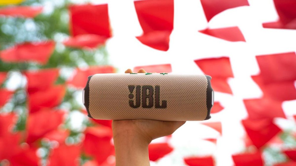 JBL tung loạt loa mới, Charge 6 và Flip 7 có gì khiến người dùng "đứng ngồi không yên"? - Ảnh 2. JBL tung loạt loa mới, Charge 6 và Flip 7 có gì khiến người dùng "đứng ngồi không yên"? - Ảnh 2.