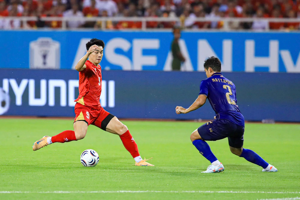 Đội tuyển Việt Nam vô địch ASEAN Cup nhưng Thái Lan vẫn là lời cảnh báo lớn - Ảnh 1. Đội tuyển Việt Nam vô địch ASEAN Cup nhưng Thái Lan vẫn là lời cảnh báo lớn - Ảnh 1.