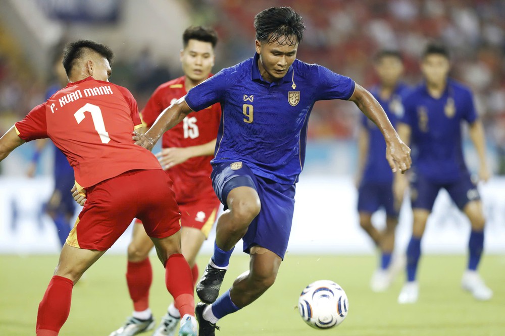 Bóng đá Thái Lan thất bại ở ASEAN Cup nhưng thắng lớn với thế hệ trẻ  - Ảnh 1.
