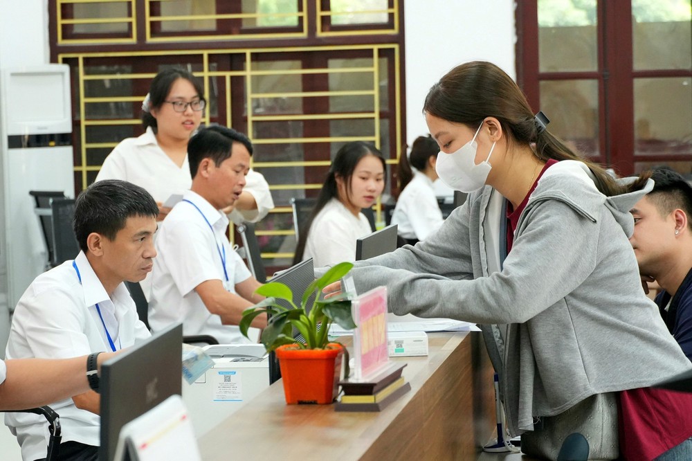 Phiên họp thứ 5, Ủy ban Thường vụ Quốc hội: Tháo gỡ điểm nghẽn trong lĩnh vực công nghiệp và thương mại, bảo vệ người tiêu dùng - Ảnh 1. Phiên họp thứ 5, Ủy ban Thường vụ Quốc hội: Tháo gỡ điểm nghẽn trong lĩnh vực công nghiệp và thương mại, bảo vệ người tiêu dùng - Ảnh 1.