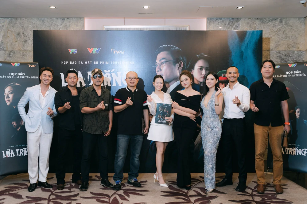 Đạo diễn 'Lửa trắng' Bùi Quốc Việt: Tội phạm dùng công nghệ cao, phim hình sự cũng phải thay đổi - Ảnh 5. Đạo diễn 'Lửa trắng' Bùi Quốc Việt: Tội phạm dùng công nghệ cao, phim hình sự cũng phải thay đổi - Ảnh 5.