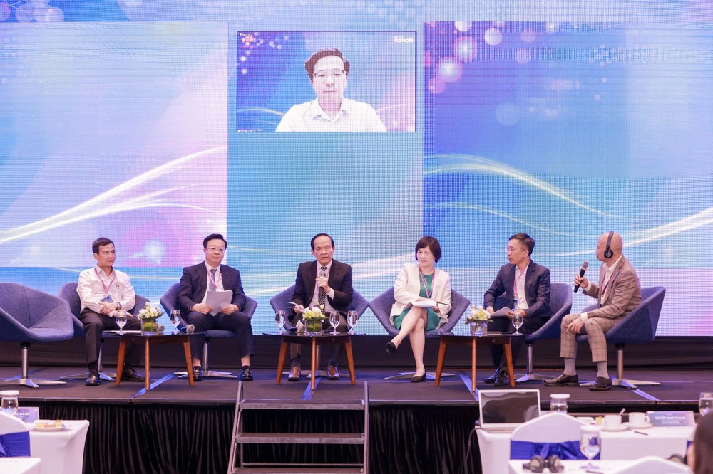 Cúm có thể làm tăng nguy cơ đột quỵ, nhồi máu cơ tim ở người cao tuổi - Ảnh 1. Cúm có thể làm tăng nguy cơ đột quỵ, nhồi máu cơ tim ở người cao tuổi - Ảnh 1.