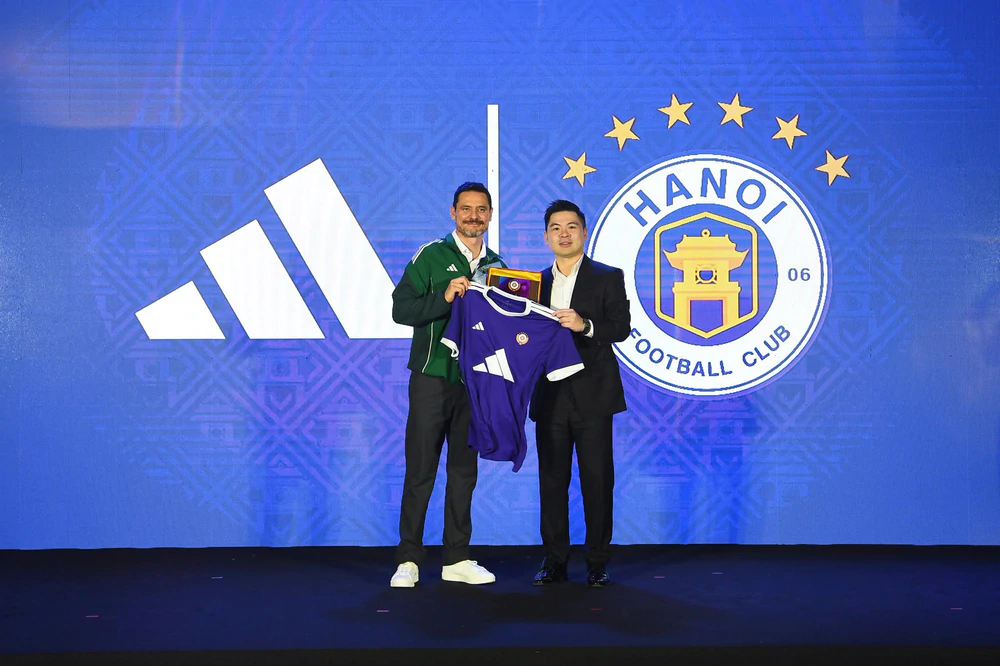 Hà Nội FC hợp tác với thương hiệu thể thao toàn cầu - Ảnh 2.