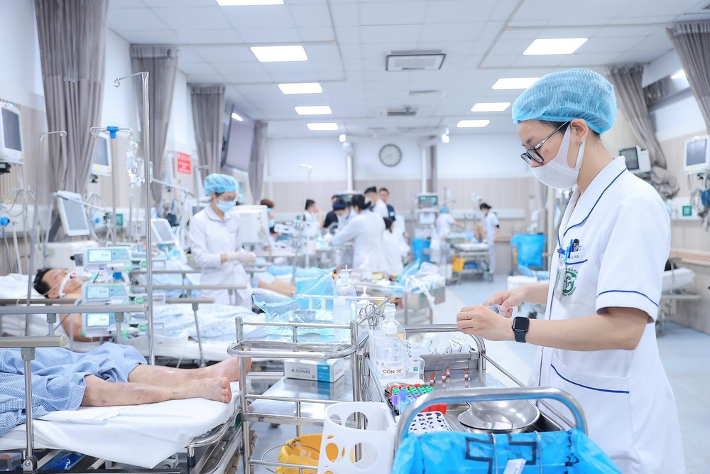 Ngành Y tế bảo đảm công tác cấp cứu, không để người bệnh bị từ chối hoặc chậm trễ trong dịp nghỉ lễ - Ảnh 1.