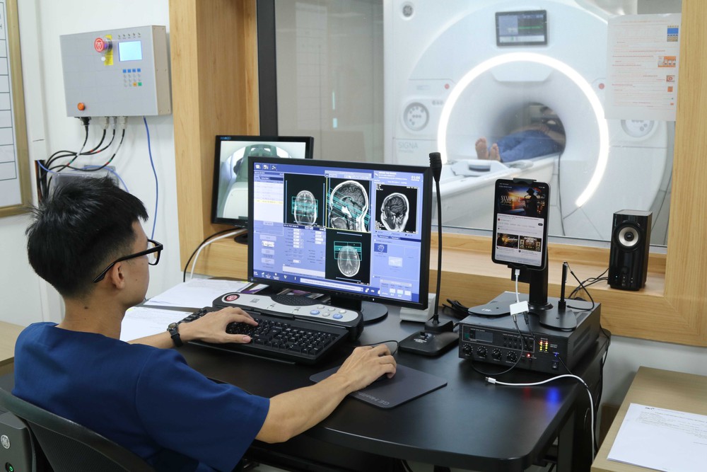 Việt Nam đặt mục tiêu thuộc nhóm 10 quốc gia dẫn đầu châu Á về trí tuệ nhân tạo vào năm 2045 - Ảnh 1.