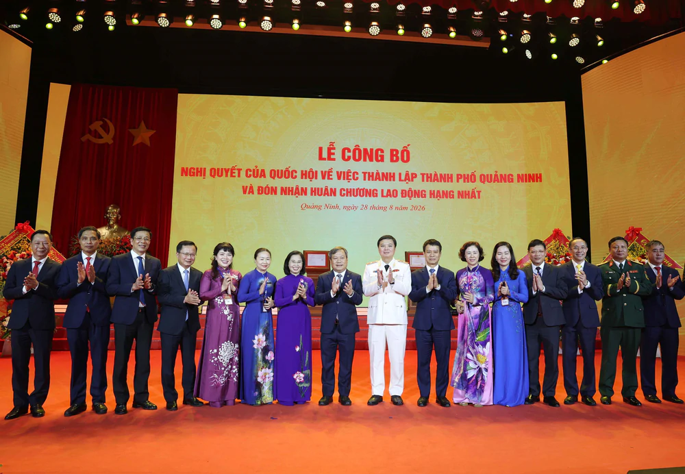 Đổi tên Đảng bộ tỉnh Quảng Ninh thành Đảng bộ thành phố Quảng Ninh - Ảnh 2.
