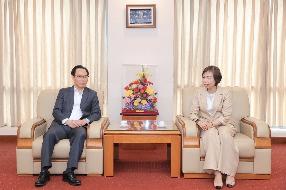 Bộ trưởng Hoàng Minh Sơn: Giảm áp lực cho học sinh từ những thay đổi căn bản của hệ thống giáo dục - Ảnh 1.