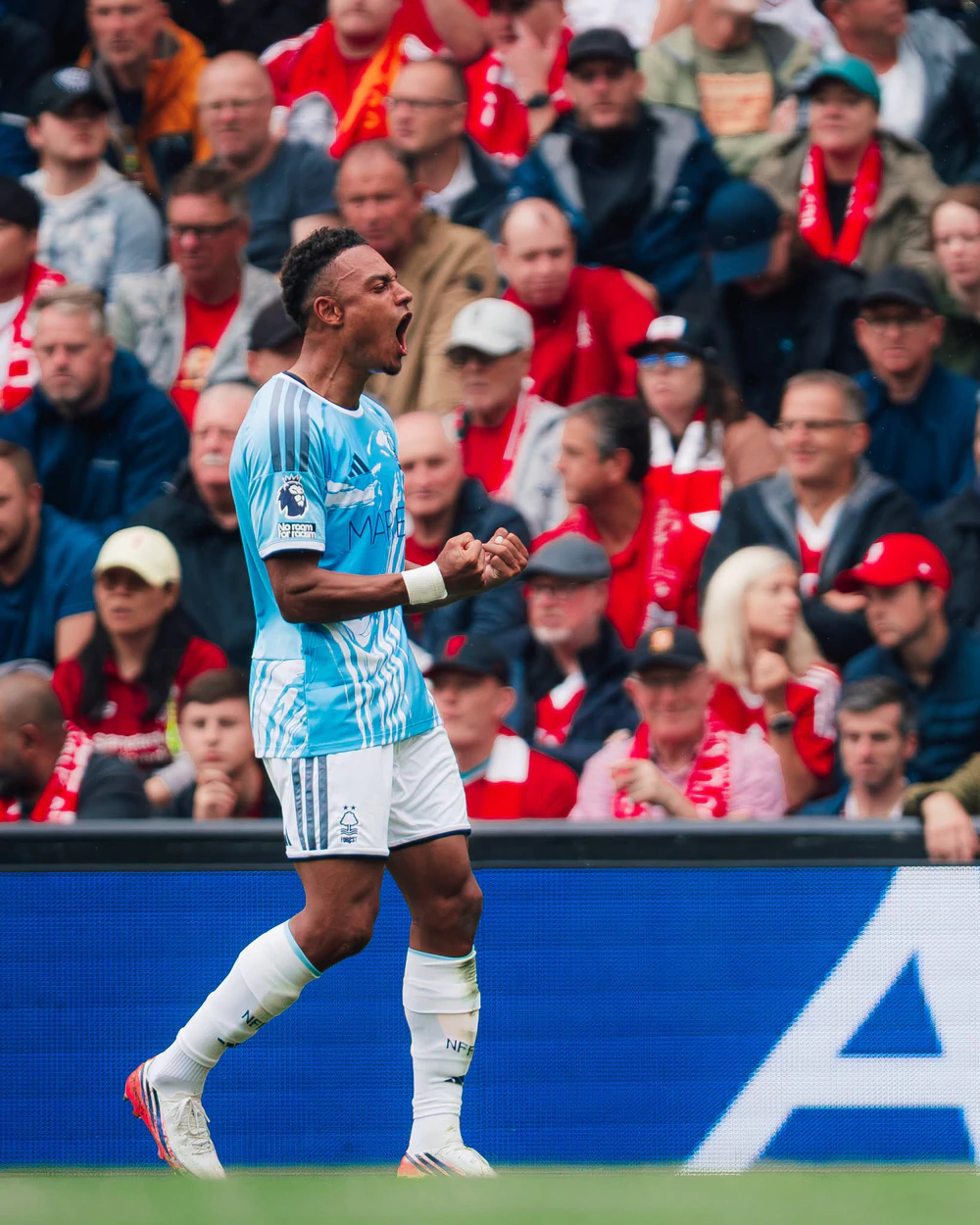 Ndoye ăn mừng bàn thắng mở tỷ số cho Forest. Ảnh: CLB Nottingham Forest