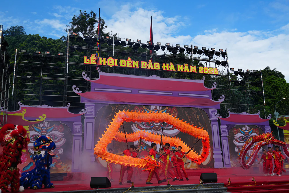 Lễ hội đền Bảo Hà 2026 thu hút hàng vạn du khách - Ảnh 2.