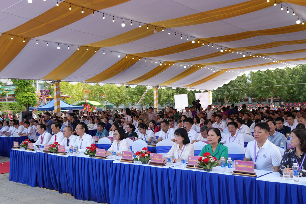 Lễ hội đền Bảo Hà 2026 thu hút hàng vạn du khách - Ảnh 3.