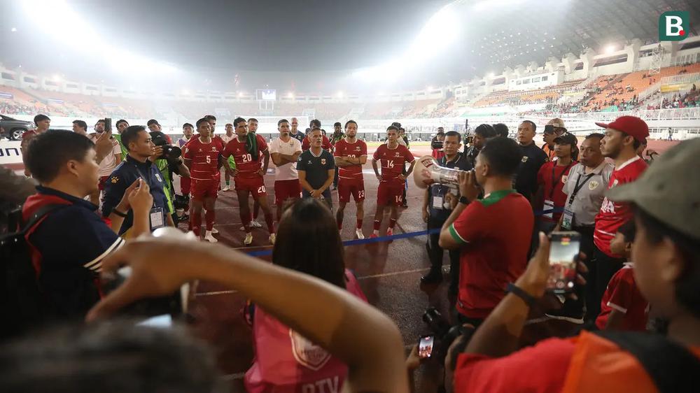 HLV Indonesia: 'Chúng tôi biếu đối thủ những bàn thua quá dễ dàng' - Ảnh 1.