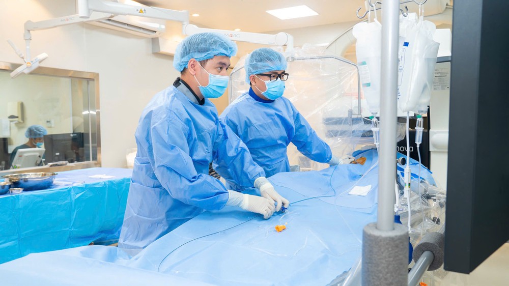 Bệnh viện Hoàn Mỹ Sài Gòn nhận chứng nhận Bạch kim về điều trị đột quỵ - Ảnh 2.