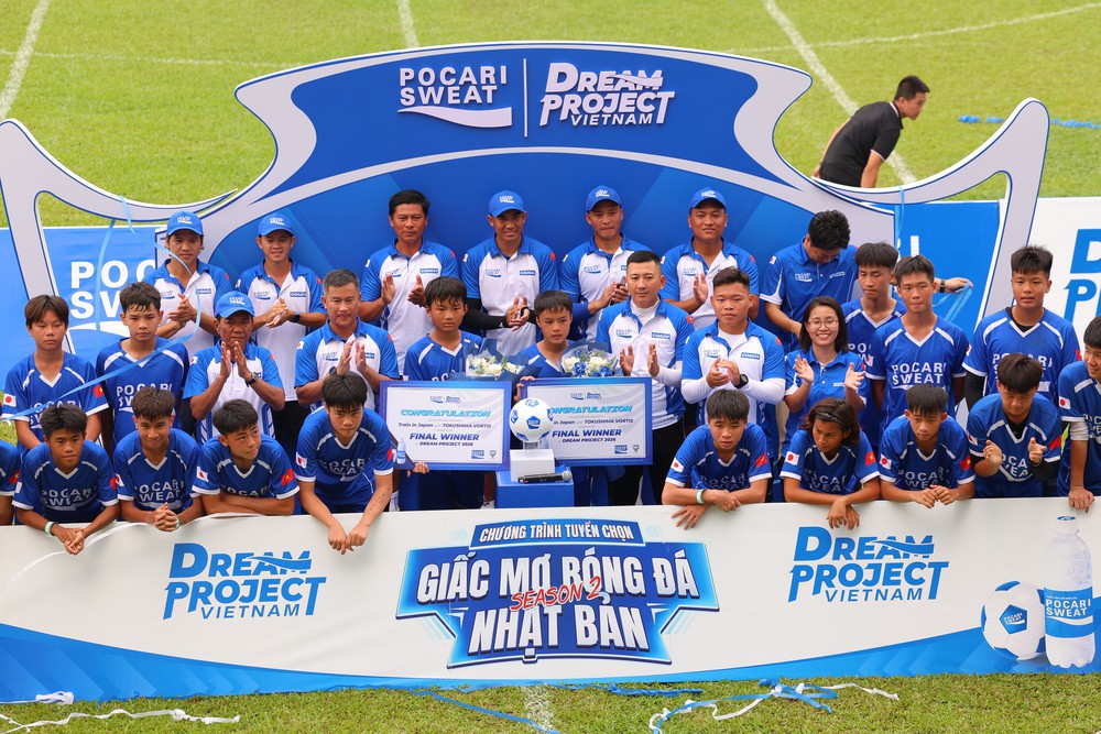 Hai tài năng trẻ Việt Nam chinh phục “Giấc mơ bóng đá Nhật Bản” - Ảnh 2.