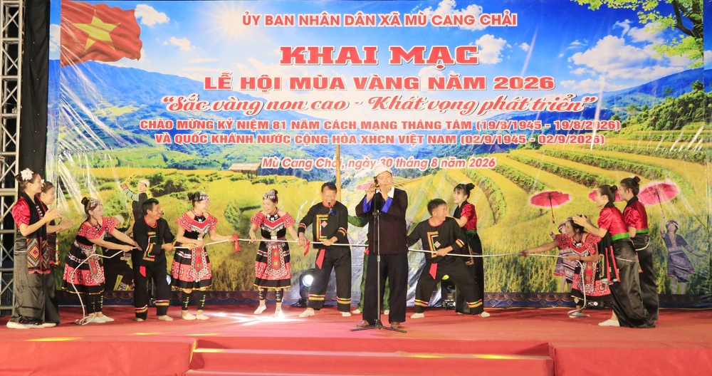 Lễ hội Mùa vàng với chủ đề Sắc vàng non cao - Khát vọng phát triển - Ảnh 4. Lễ hội Mùa vàng với chủ đề Sắc vàng non cao - Khát vọng phát triển - Ảnh 4.