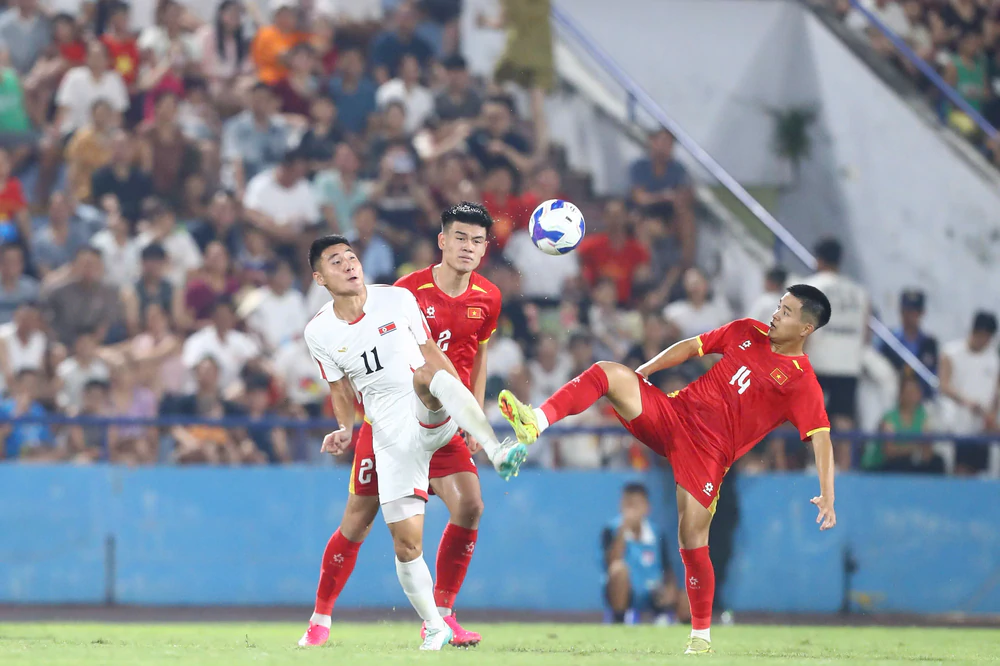 Cựu "sao trẻ" HAGL có thêm bài học đắt giá ở U20 Việt Nam - Ảnh 2. Cựu "sao trẻ" HAGL có thêm bài học đắt giá ở U20 Việt Nam - Ảnh 2.