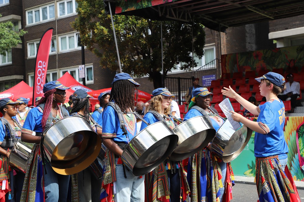 Lễ hội Văn hóa vùng Caribe tại Anh - Notting Hill Carnival 2026 - Ảnh 4. Lễ hội Văn hóa vùng Caribe tại Anh - Notting Hill Carnival 2026 - Ảnh 4.