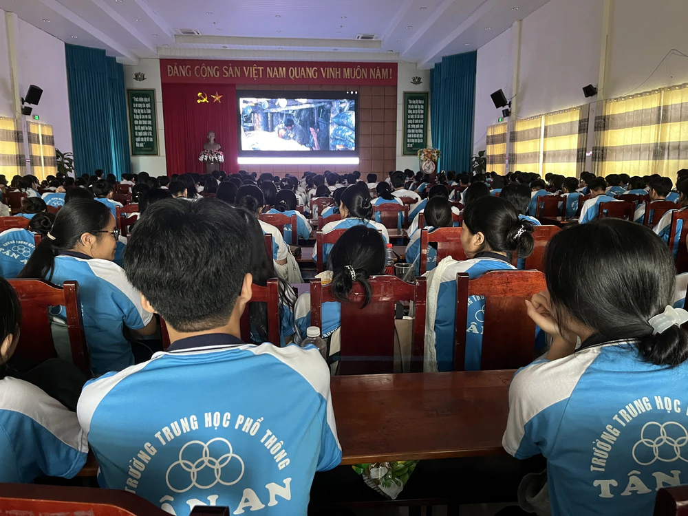 Điện ảnh lịch sử: Bồi đắp lòng yêu nước, nâng cao sức mạnh mềm quốc gia - Ảnh 2. Điện ảnh lịch sử: Bồi đắp lòng yêu nước, nâng cao sức mạnh mềm quốc gia - Ảnh 2.