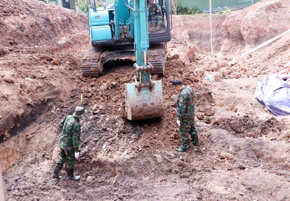 Chiến dịch 500 ngày đêm: Phát hiện và quy tập 197 hài cốt liệt sĩ tại công viên Lê Thị Riêng - Ảnh 1. Chiến dịch 500 ngày đêm: Phát hiện và quy tập 197 hài cốt liệt sĩ tại công viên Lê Thị Riêng - Ảnh 1.