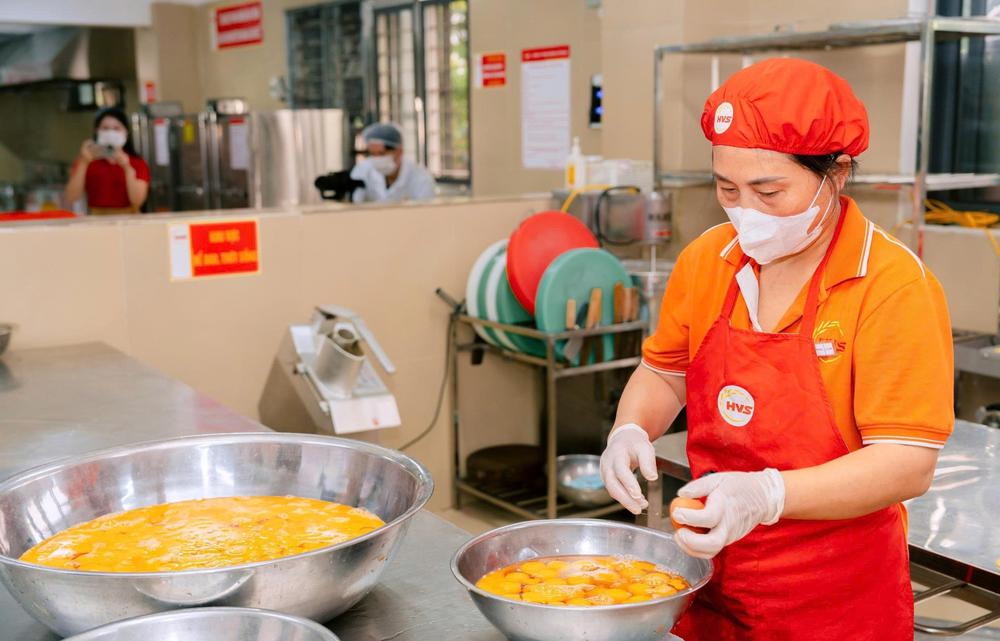 Kiểm soát chặt chẽ, minh bạch bữa ăn bán trú trước thềm năm học mới - Ảnh 3.