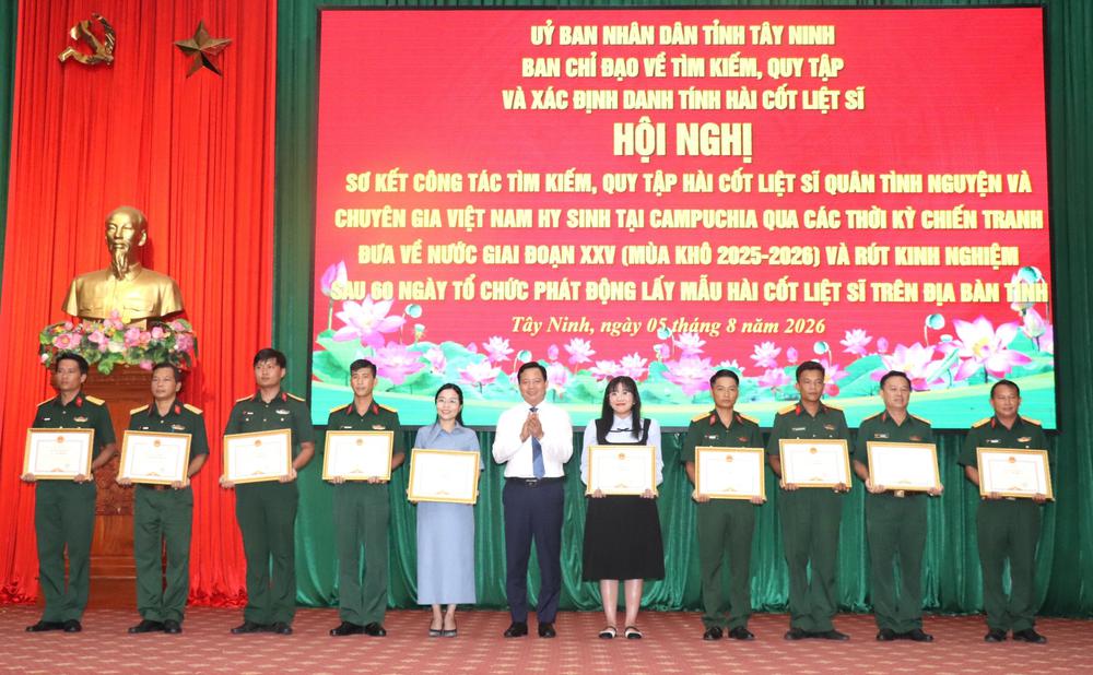 Quy tập 519 hài cốt liệt sĩ, tăng tốc xác định danh tính bằng ADN - Ảnh 6. Quy tập 519 hài cốt liệt sĩ, tăng tốc xác định danh tính bằng ADN - Ảnh 6.