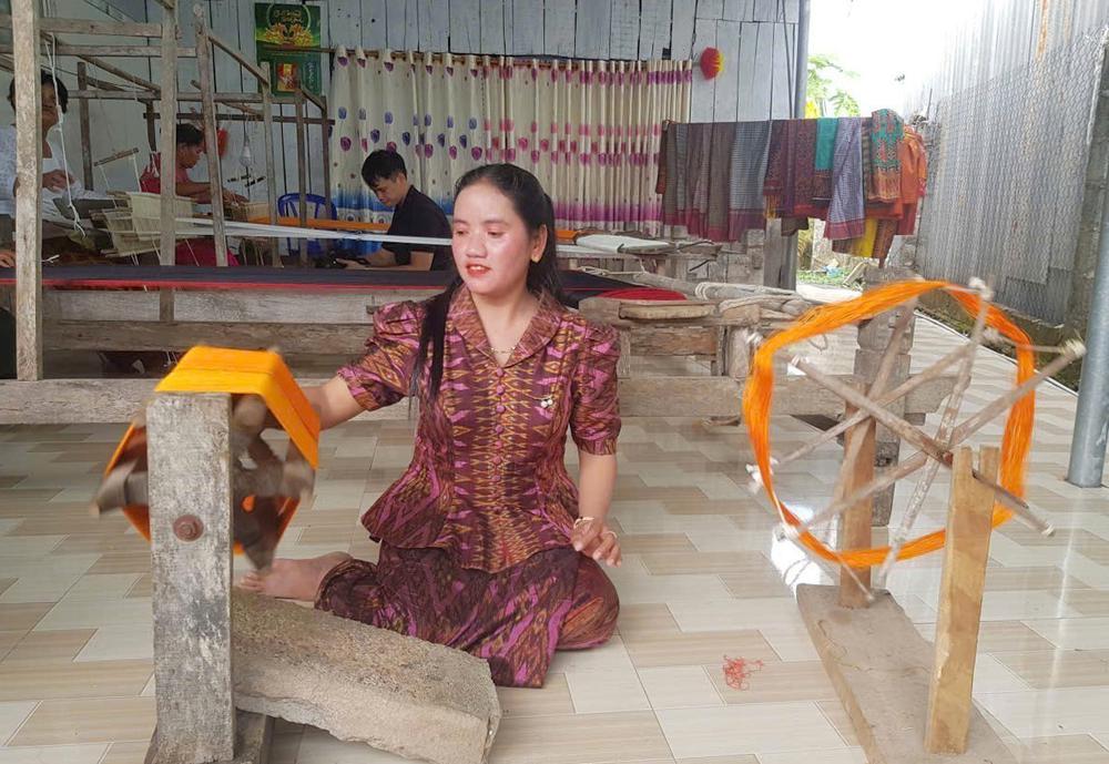 Vì một miền quê đáng sống: Tiếng thoi dệt ở An Cư trong nhịp sống đương đại - Ảnh 3. Vì một miền quê đáng sống: Tiếng thoi dệt ở An Cư trong nhịp sống đương đại - Ảnh 3.