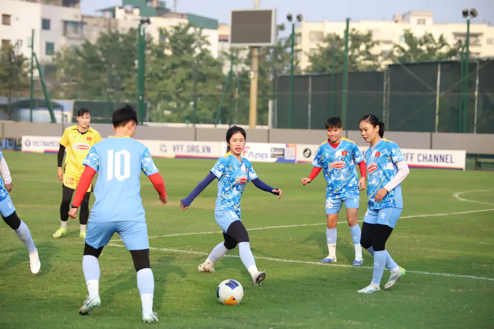 Huỳnh Như vắng mặt, tuyển nữ Việt Nam hội quân chinh phục ASIAD 20 - Ảnh 1. Huỳnh Như vắng mặt, tuyển nữ Việt Nam hội quân chinh phục ASIAD 20 - Ảnh 1.