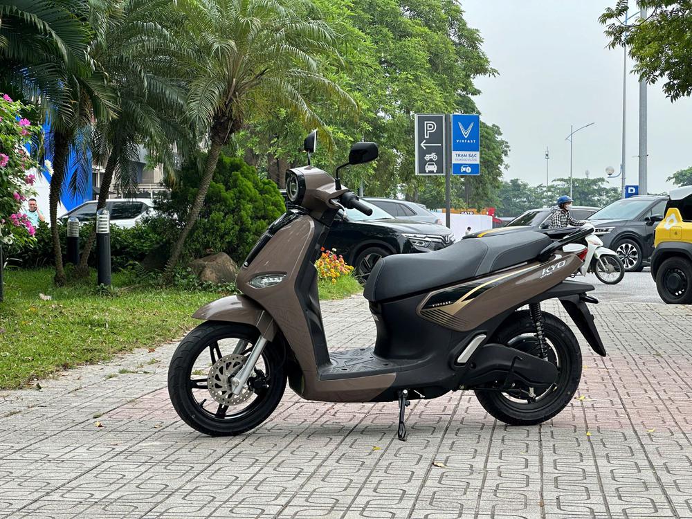Bỏ xe xăng, người dùng chọn VinFast Kyo vì đi êm, thiết kế đẹp và vận hành tiết kiệm - Ảnh 1. Bỏ xe xăng, người dùng chọn VinFast Kyo vì đi êm, thiết kế đẹp và vận hành tiết kiệm - Ảnh 1.