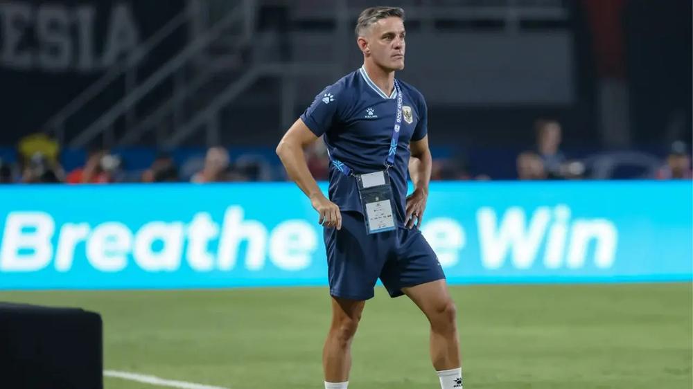 Indonesia bị loại khỏi ASEAN Cup 2026, CĐV đồng loạt đòi sa thải HLV John Herdman - Ảnh 1. Indonesia bị loại khỏi ASEAN Cup 2026, CĐV đồng loạt đòi sa thải HLV John Herdman - Ảnh 1.
