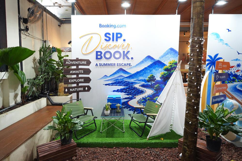Booking.com khơi nguồn cảm hứng du lịch hè thông qua trải nghiệm pop-up cà phê - Ảnh 1. Booking.com khơi nguồn cảm hứng du lịch hè thông qua trải nghiệm pop-up cà phê - Ảnh 1.