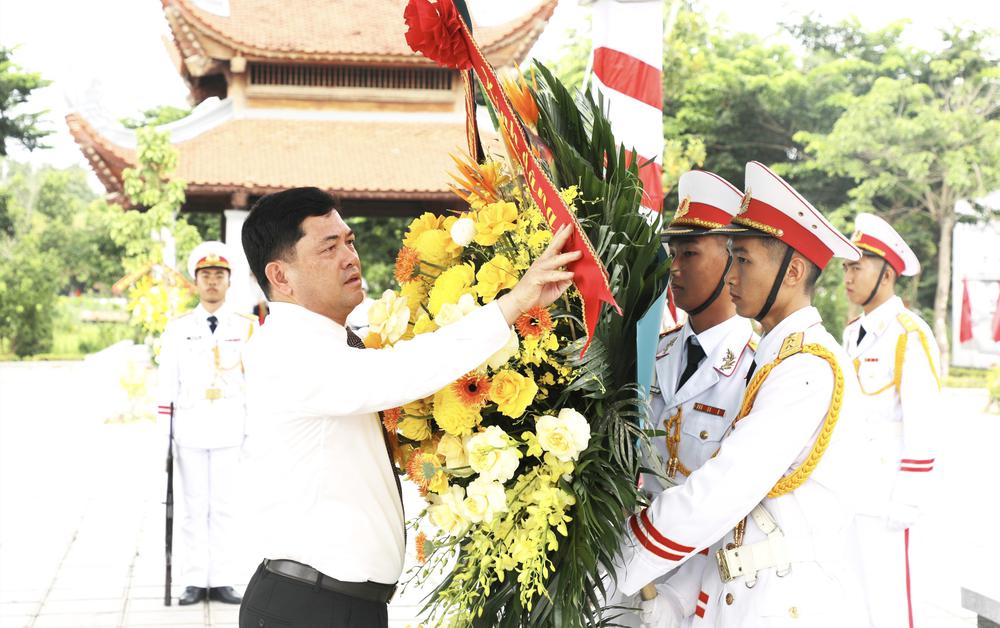 Đồng chí Lê Quang Đạo - Tấm gương sáng ngời về lòng yêu nước - Ảnh 1. Đồng chí Lê Quang Đạo - Tấm gương sáng ngời về lòng yêu nước - Ảnh 1.