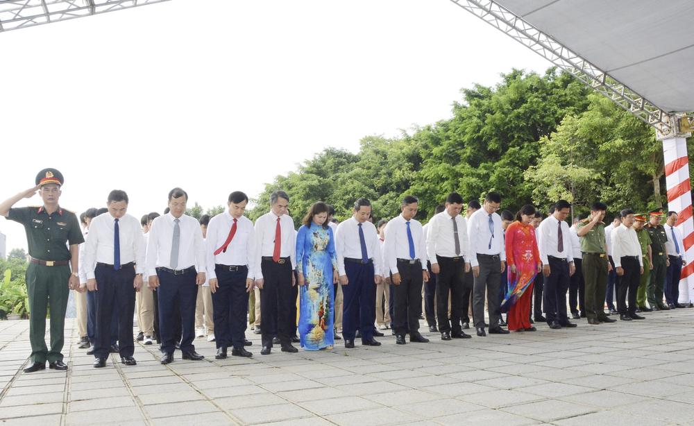 Đồng chí Lê Quang Đạo - Tấm gương sáng ngời về lòng yêu nước - Ảnh 3. Đồng chí Lê Quang Đạo - Tấm gương sáng ngời về lòng yêu nước - Ảnh 3.