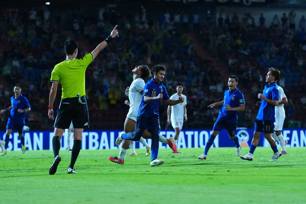TRỰC TIẾP bóng đá Thái Lan vs Myanmar: Jehhanafee Mamah ghi bàn (H2, 2-0) - Ảnh 2. TRỰC TIẾP bóng đá Thái Lan vs Myanmar: Jehhanafee Mamah ghi bàn (H2, 2-0) - Ảnh 2.