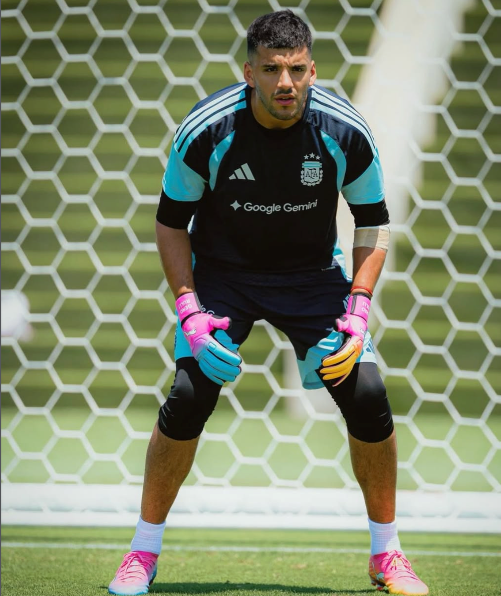 Tin chuyển nhượng 8/8: Ronald Araujo gia nhập Liverpool, Man City chiêu mộ thủ môn Geronimo Rulli - Ảnh 3. Tin chuyển nhượng 8/8: Ronald Araujo gia nhập Liverpool, Man City chiêu mộ thủ môn Geronimo Rulli - Ảnh 3.
