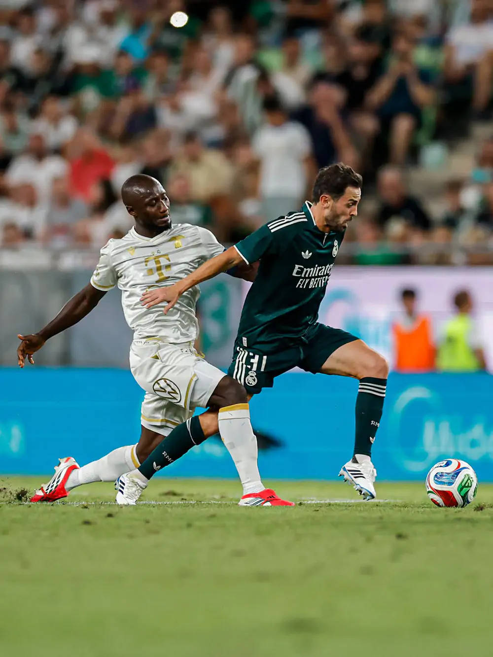 Kết quả giao hữu mùa hè: MU cầm hòa PSG, Bernardo Silva ra mắt Real Madrid - Ảnh 2. Kết quả giao hữu mùa hè: MU cầm hòa PSG, Bernardo Silva ra mắt Real Madrid - Ảnh 2.