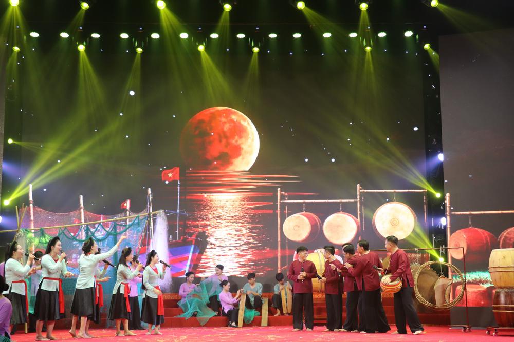 Trao giải Cuộc thi Đại sứ Văn hóa đọc và Liên hoan Dân ca Ví, Giặm năm 2026 - Ảnh 12. Trao giải Cuộc thi Đại sứ Văn hóa đọc và Liên hoan Dân ca Ví, Giặm năm 2026 - Ảnh 12.