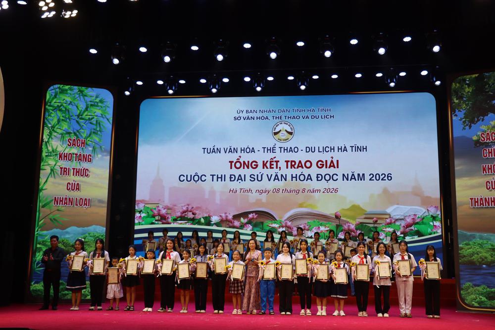 Trao giải Cuộc thi Đại sứ Văn hóa đọc và Liên hoan Dân ca Ví, Giặm năm 2026 - Ảnh 3. Trao giải Cuộc thi Đại sứ Văn hóa đọc và Liên hoan Dân ca Ví, Giặm năm 2026 - Ảnh 3.