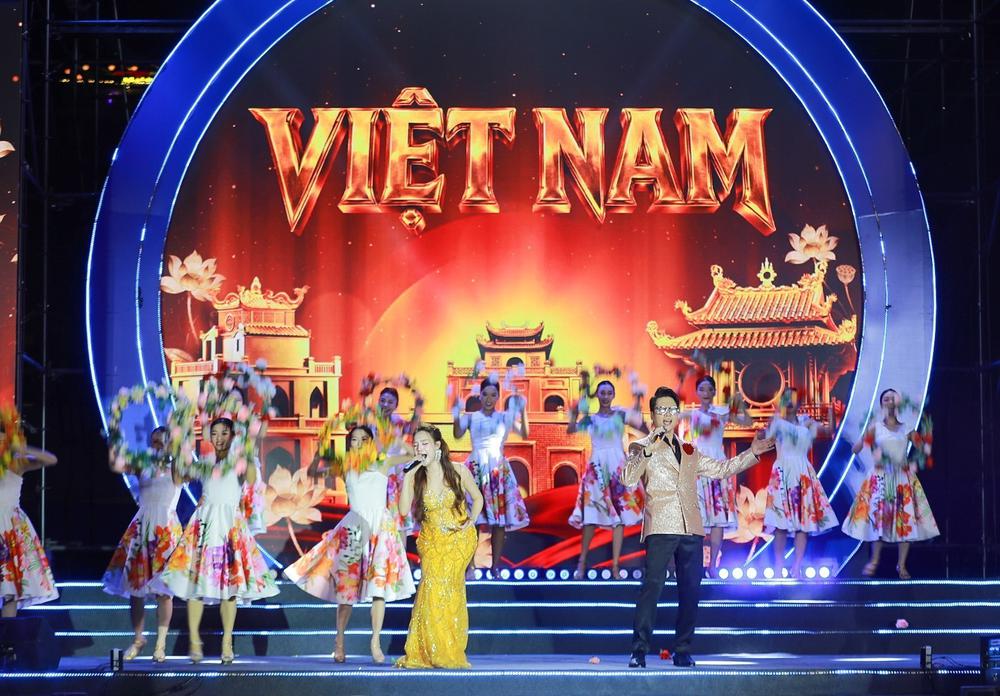 Hà Nội bế mạc Festival Võ thuật Quốc tế 2026, lan tỏa hào khí Thăng Long - Ảnh 1. Hà Nội bế mạc Festival Võ thuật Quốc tế 2026, lan tỏa hào khí Thăng Long - Ảnh 1.