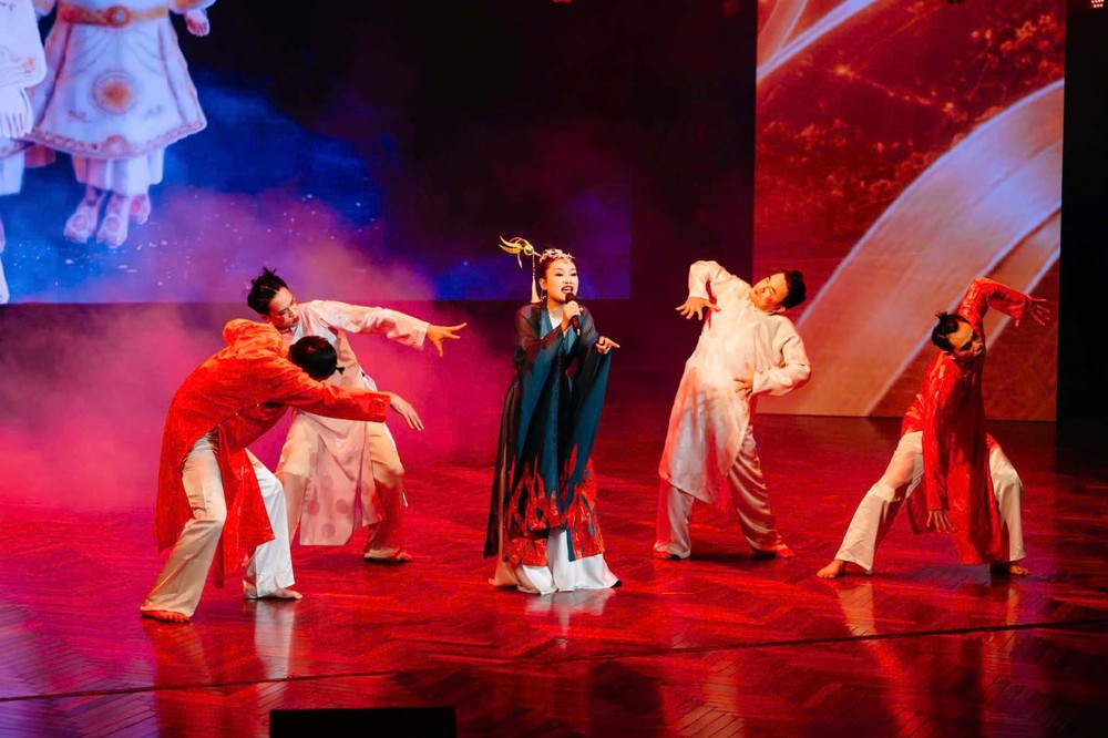 Chân dung Trịnh Lâm Minh Hà vừa giành hai Huy chương vàng cuộc thi âm nhạc toàn quốc - Ảnh 4. Chân dung Trịnh Lâm Minh Hà vừa giành hai Huy chương vàng cuộc thi âm nhạc toàn quốc - Ảnh 4.