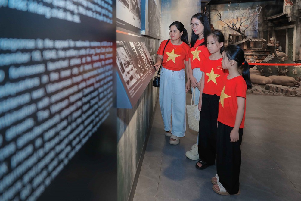 Bảo tàng Lịch sử Quân sự Việt Nam miễn phí vé tham quan dịp Lễ Quốc khánh - Ảnh 14. Bảo tàng Lịch sử Quân sự Việt Nam miễn phí vé tham quan dịp Lễ Quốc khánh - Ảnh 14.