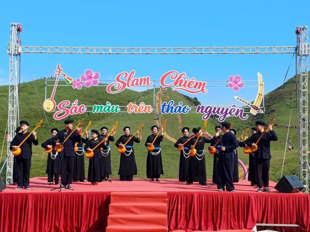 Cập nhật: Rực rỡ ngày hội mùa Thu "Slam Chiêm – Sắc màu trên thảo nguyên" - Ảnh 1.