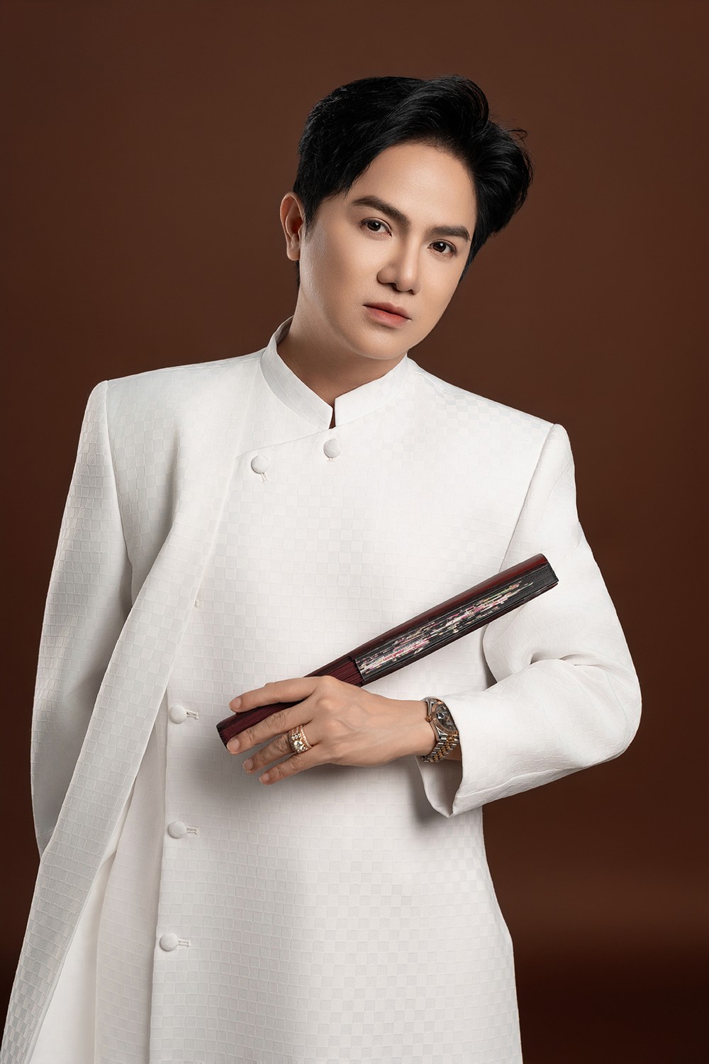 Quán quân Tuyệt đỉnh song ca Khưu Huy Vũ thanh lịch trong bộ ảnh thời trang mới - Ảnh 1. Quán quân Tuyệt đỉnh song ca Khưu Huy Vũ thanh lịch trong bộ ảnh thời trang mới - Ảnh 1.