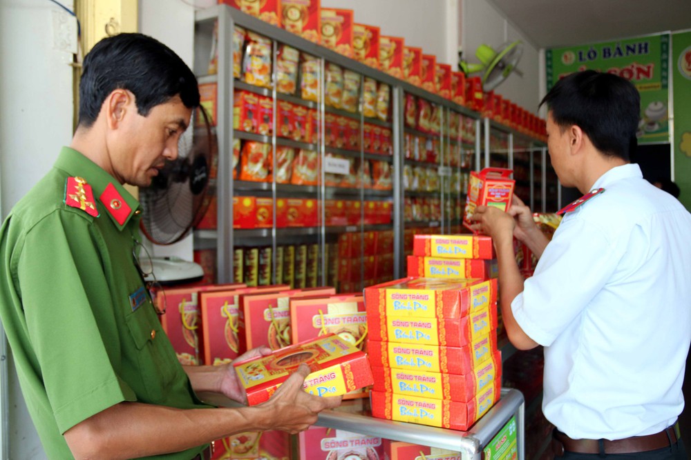 Rộn ràng sắc Trung thu, đồ chơi truyền thống lên kệ sớm - Ảnh 4.