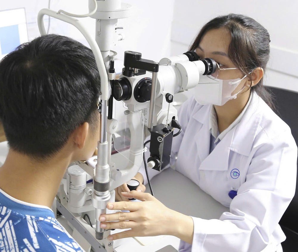 Bé trai 5 tuổi được phẫu thuật lác mắt thành công trước thềm năm học mới - Ảnh 1. Bé trai 5 tuổi được phẫu thuật lác mắt thành công trước thềm năm học mới - Ảnh 1.