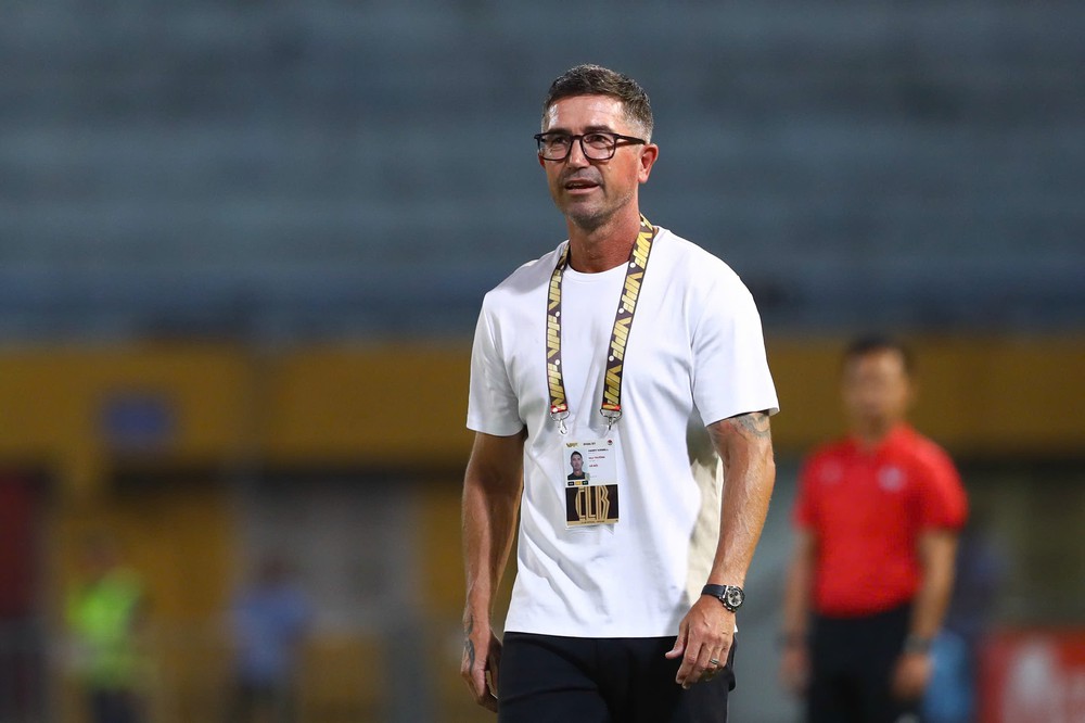 HLV Harry Kewell: ‘Thất bại này rất khó chấp nhận’ - Ảnh 1.