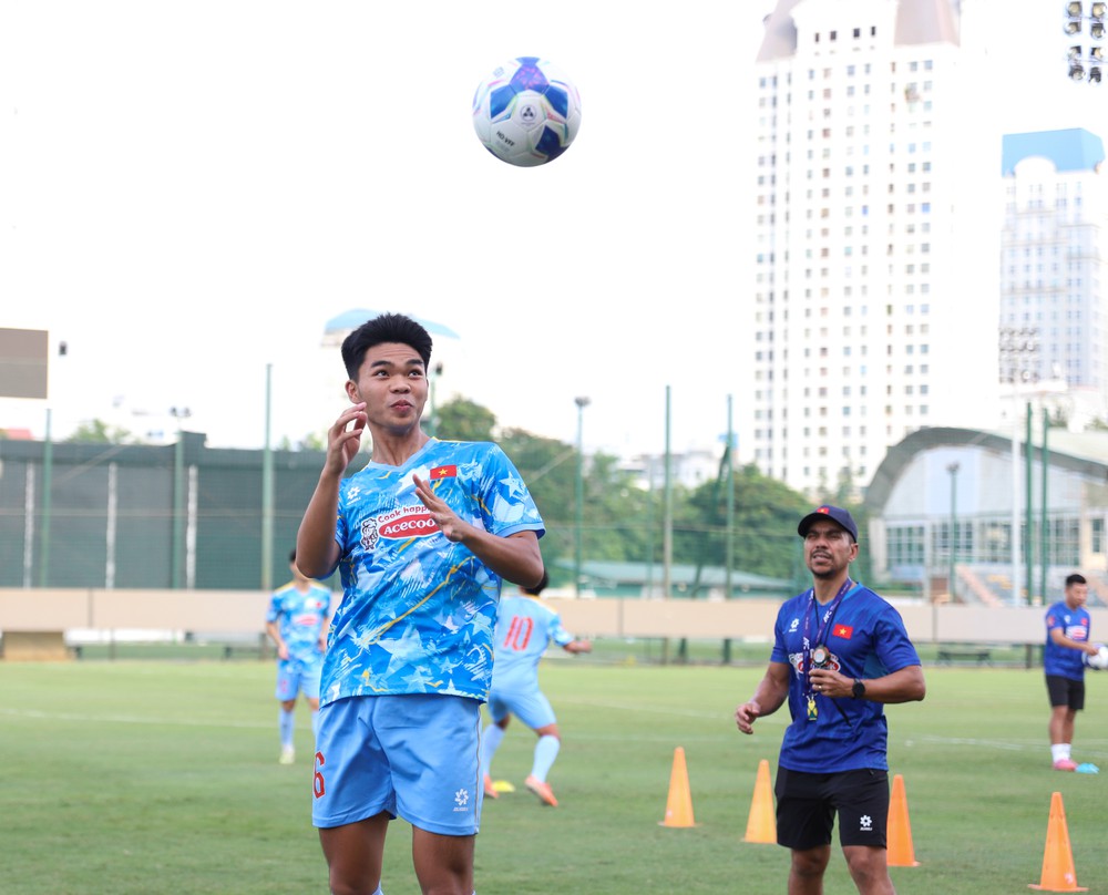 Asiad 2026: U23 Việt Nam chưa đủ quân vẫn sẵn sàng cho thử thách - Ảnh 1.